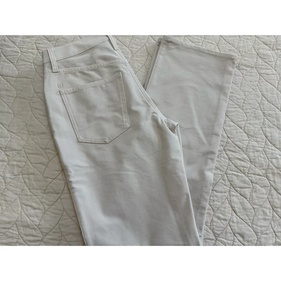 Women's Lululemon EasyFive Mid-Rise Relaxed Straight Pant 27 Beige - Picture 2 of 5
